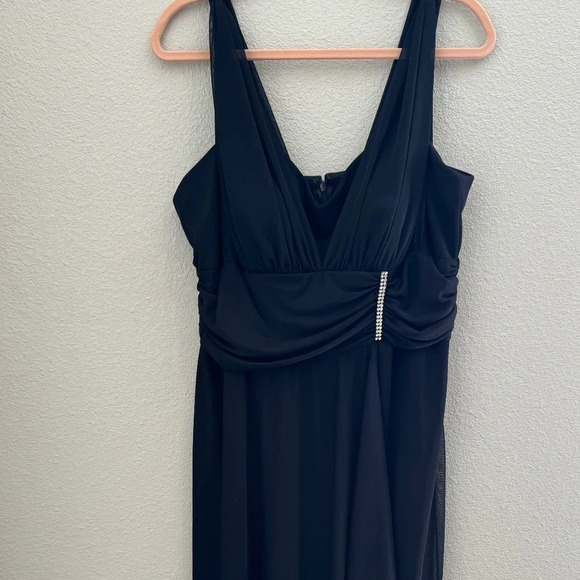 BETSEY & ADAM Black Long Formal‎ Dress Size 16W - Picture 2 of 9